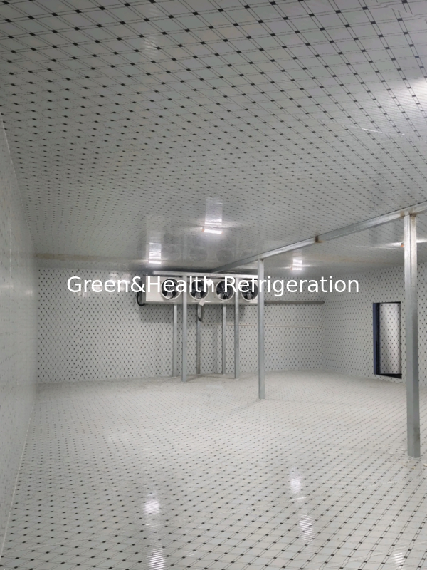 اتاق سردخانه قابل تنظیم در اندازه‌ها و محدوده‌های دمایی مختلف برای نیازهای فردی شما موجود است.